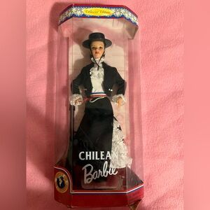 1997 Chilean Barbie Doll 18559 Mattel Dolls of the World DOTW New In Box NRFB